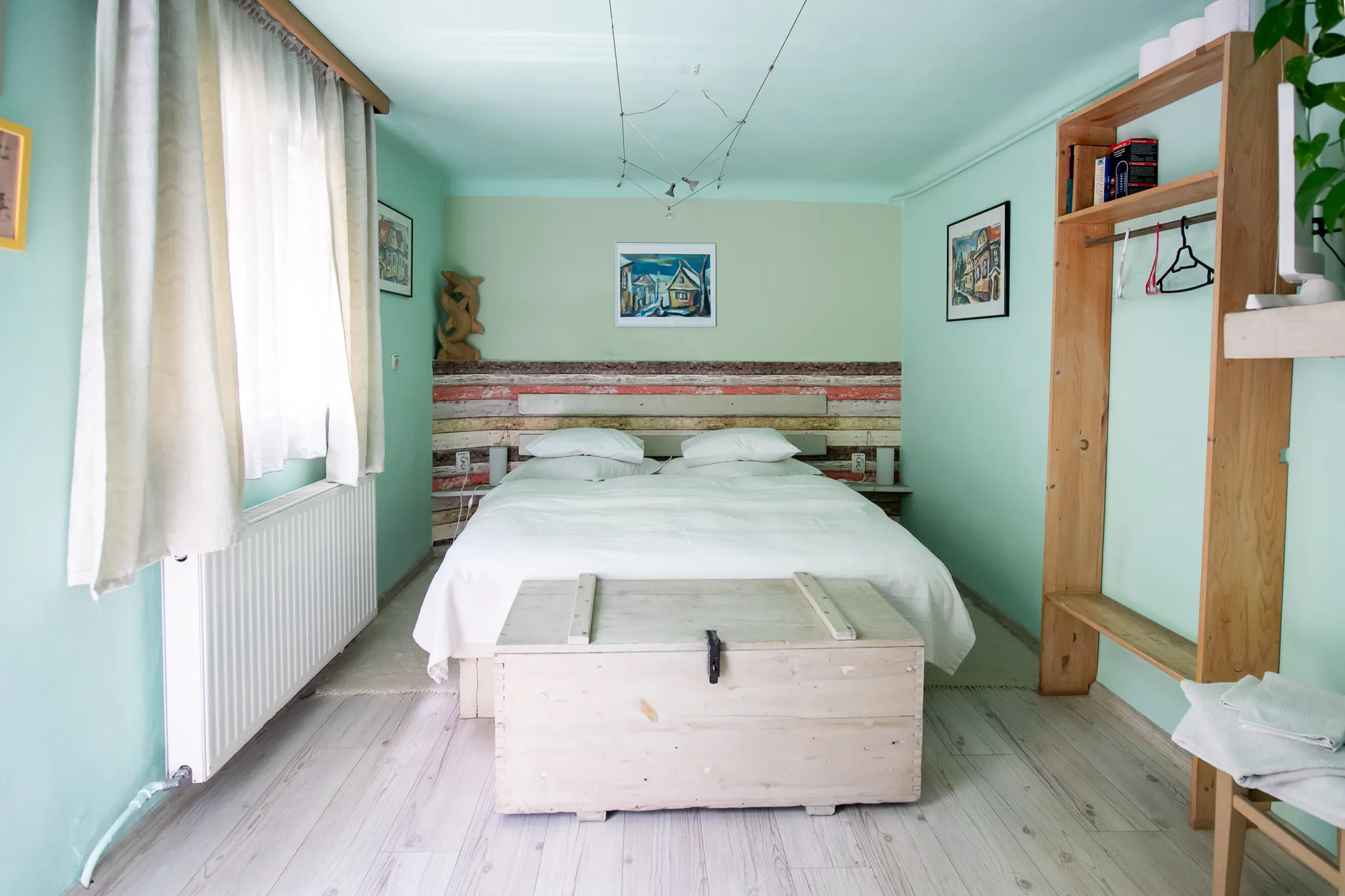 LaDespani Guesthouse Brasov — photo 29 of our rooms, garden and facilities