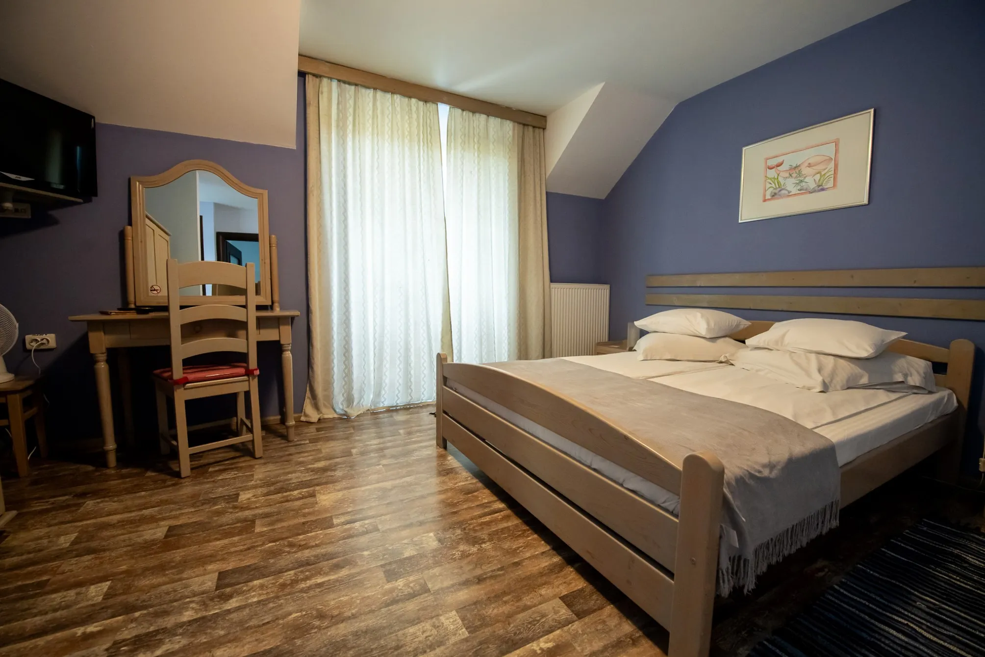LaDespani Guesthouse Brasov — photo 9 of our rooms, garden and facilities